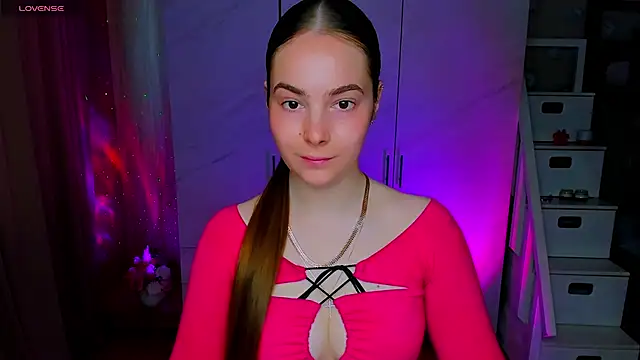 Snapshot of Maddy_Wood_ chatting on 19, 5, 2026 Maddy Wood online show from 19, 5, 2026