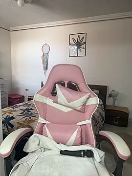 Snapshot of Kiarhatrixie1 chatting on 27, 2, 2026 Kiarhatrixie1 online show from 27, 2, 2026