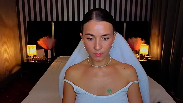 Snapshot of GracefulMichelle chatting on 19, 7, 2026 GracefulMichelle online show from 19, 7, 2026