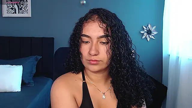 Snapshot of Sofia-bloom chatting on 25, 2, 2026 Sofia-bloom online show from 25, 2, 2026