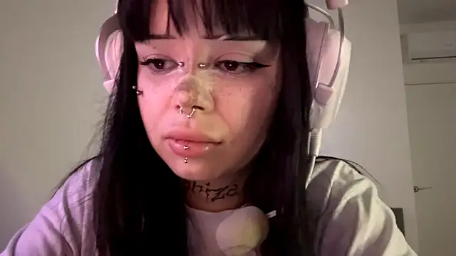 Luna Sohotti online show from 29, 3, 2026