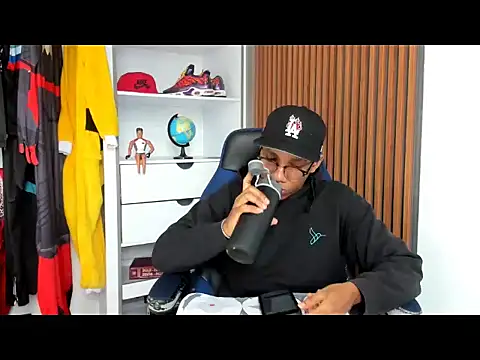 yandi hot online show from 18, 2, 2026