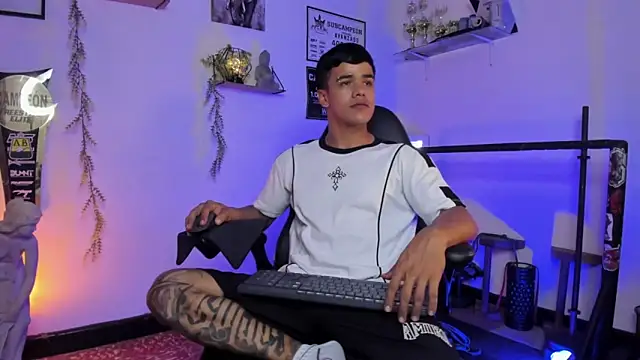 Snapshot of Rob_zaens33 chatting on 26, 2, 2026 Rob zaens33 online show from 26, 2, 2026