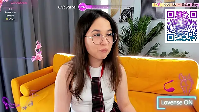 leylamirage online show from 14, 6, 2026