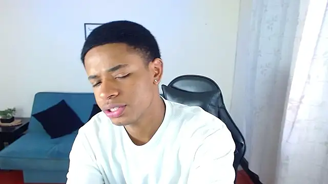 Snapshot of liiam3 chatting on 25, 2, 2026 liiam3 online show from 25, 2, 2026