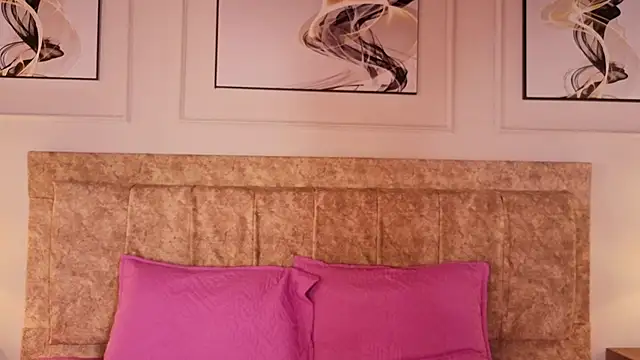 zoe moon   online show from 17, 7, 2026