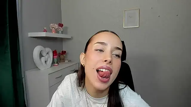 AdeleSolo online show from 9, 4, 2026