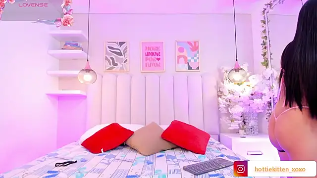 Mia Bailey  online show from 18, 3, 2026