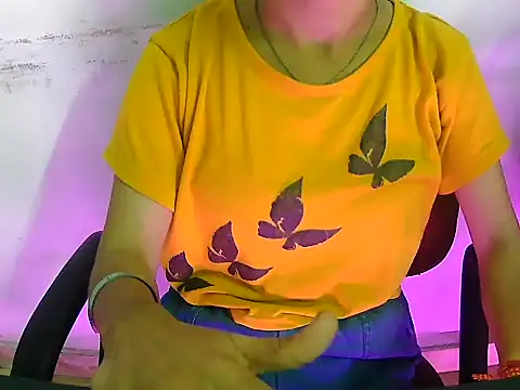 Snapshot of Hotsurbhi chatting on 11, 3, 2026 Hotsurbhi online show from 11, 3, 2026
