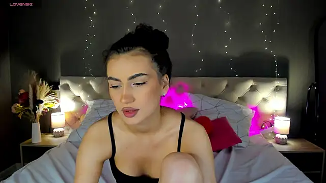 Adele Lanea online show from 18, 5, 2026