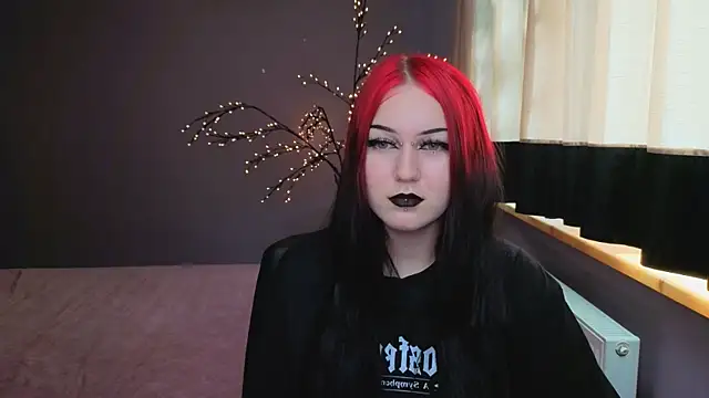 Snapshot of ElizabethVamp chatting on 1, 7, 2026 ElizabethVamp online show from 1, 7, 2026