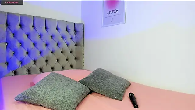 eva cutee  online show from 24, 3, 2026