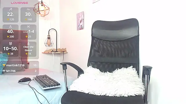 CHERRY DARCK online show from 8, 3, 2026