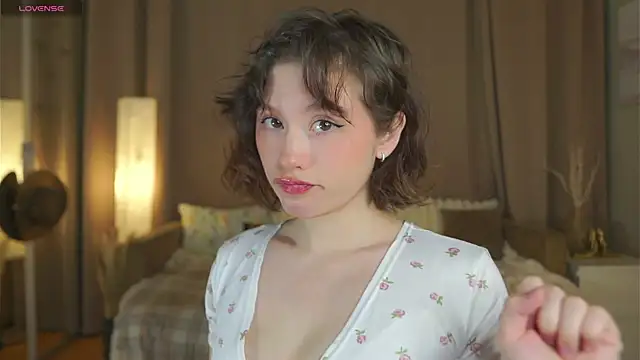 Snapshot of SherryBoone chatting on 4, 4, 2026 SherryBoone online show from 4, 4, 2026