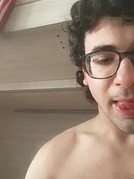 Snapshot of Danielss060 chatting on 15, 3, 2026 Danielss060 online show from 15, 3, 2026