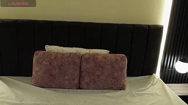 MoriahStorm online show from 15, 4, 2026