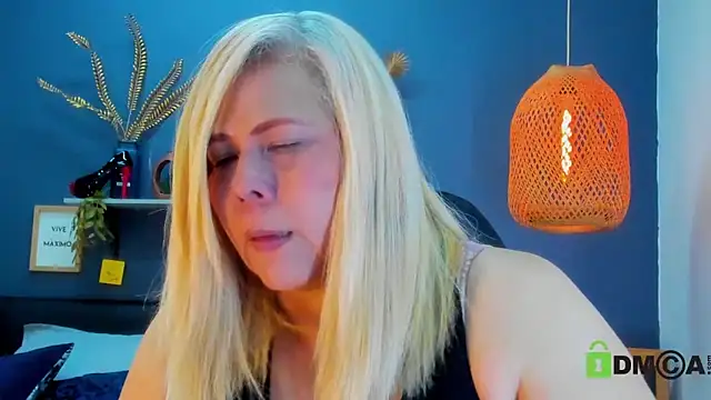 Snapshot of eva_colen50 chatting on 23, 3, 2026 eva colen50 online show from 23, 3, 2026