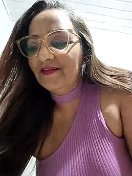 Snapshot of Noemipopi chatting on 21, 4, 2026 Noemipopi online show from 21, 4, 2026