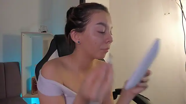 MelLove  online show from 19, 2, 2026