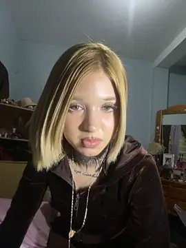 avrillayan online show from 5, 3, 2026