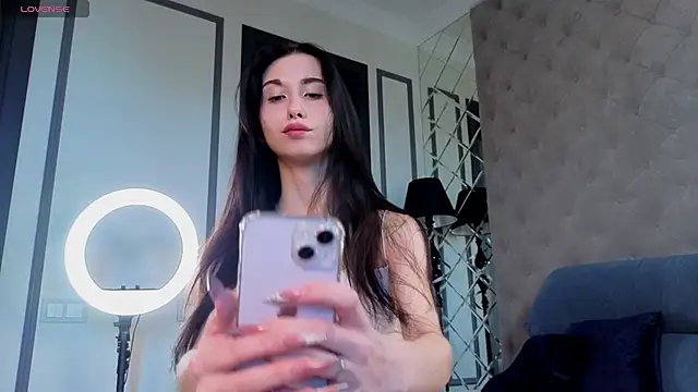 MiguelinaRasmuson online show from 25, 3, 2026