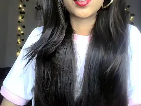 SIKSHA SINGH online show from 29, 5, 2026