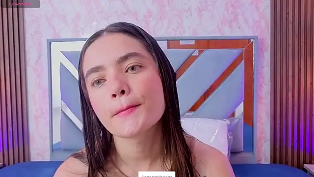 Snapshot of LittleeSara18 chatting on 16, 5, 2026 LittleeSara18 online show from 16, 5, 2026