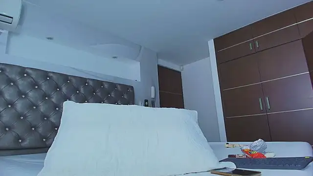 Snapshot of PapiLucca chatting on 28, 2, 2026 PapiLucca online show from 28, 2, 2026