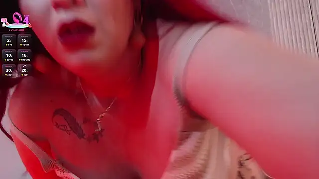 Snapshot of Eva_milfxxx chatting on 25, 2, 2026 Eva milfxxx online show from 25, 2, 2026