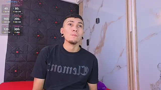 Logan and Reachel online show from 30, 3, 2026