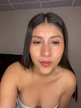 latinasoftie online show from 18, 7, 2026