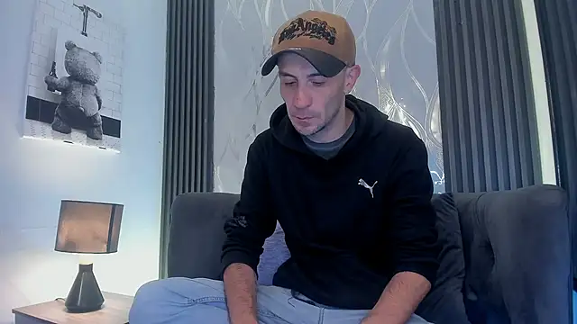 Snapshot of Milanwhite_ chatting on 20, 2, 2026 Milanwhite online show from 20, 2, 2026