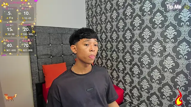 Snapshot of Little_Twink19x chatting on 11, 7, 2026 Little Twink19x online show from 11, 7, 2026