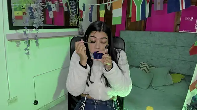 Snapshot of Aysha_winxs chatting on 25, 6, 2026 Aysha winxs online show from 25, 6, 2026