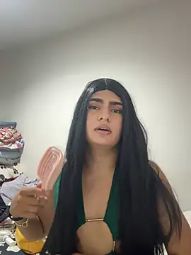 Emma Paez online show from 5, 5, 2026