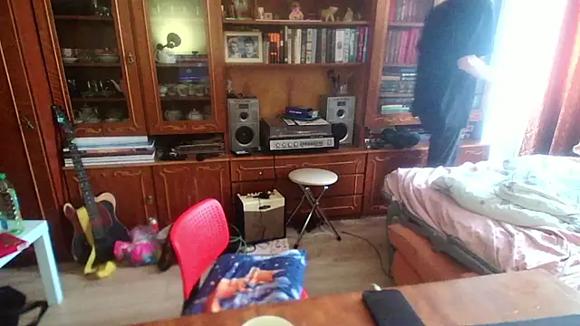 vika stripc online show from 19, 2, 2026