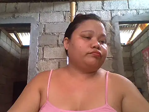 Snapshot of sweetlyn31 chatting on 7, 8, 2026 sweetlyn31 online show from 7, 8, 2026
