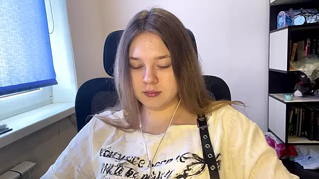 Snapshot of TomikoPfau chatting on 24, 3, 2026 TomikoPfau online show from 24, 3, 2026