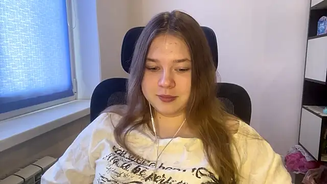 Snapshot of TomikoPfau chatting on 29, 3, 2026 TomikoPfau online show from 29, 3, 2026