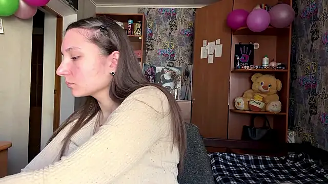 Snapshot of poly_princess chatting on 23, 3, 2026 poly princess online show from 23, 3, 2026