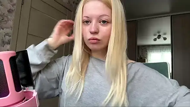 Snapshot of JeneeBIanks chatting on 1, 3, 2026 JeneeBIanks online show from 1, 3, 2026