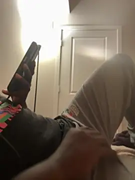 makeherfeelg online show from 22, 2, 2026