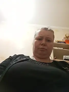 KiraStanton online show from 29, 5, 2026