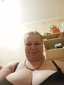 Snapshot of KiraStanton chatting on 19, 6, 2026 KiraStanton online show from 19, 6, 2026