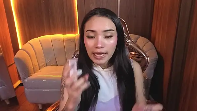 Daphne nicole b online show from 8, 4, 2026