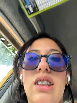 susi chimm online show from 6, 3, 2026