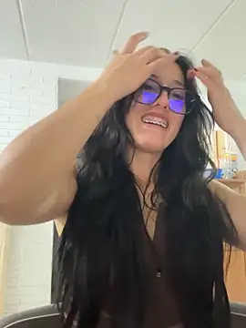 susi chimm online show from 17, 4, 2026