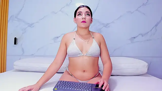 Snapshot of melanie_harl chatting on 24, 2, 2026 melanie harl online show from 24, 2, 2026