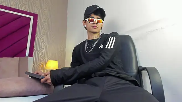 Dominic Foxx online show from 28, 2, 2026