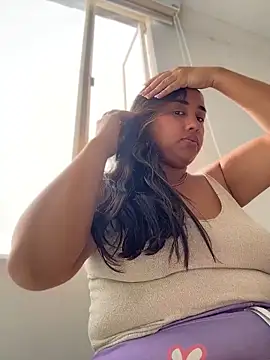 Eyssha online show from 8, 4, 2026